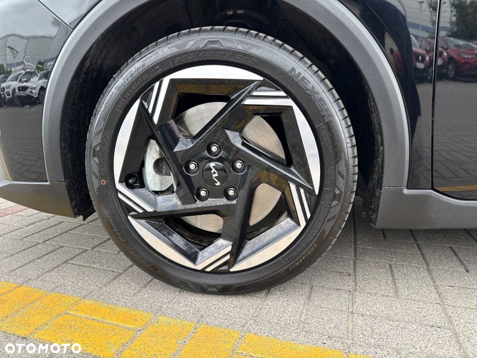 Kia K4 - 23