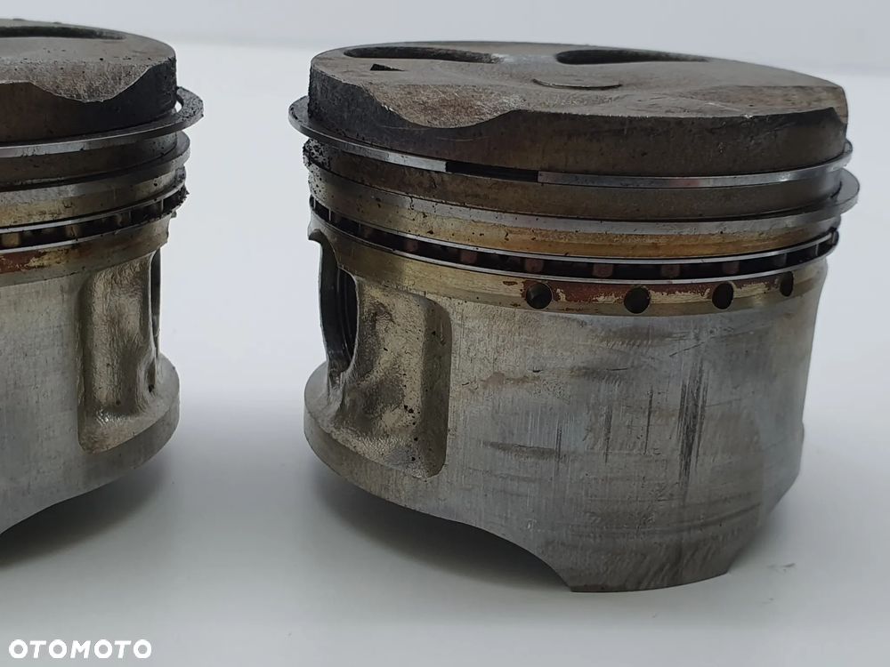SUZUKI GSX 550 82-88 CYLINDER CYLINDRY BLOK + TŁOKI - 14
