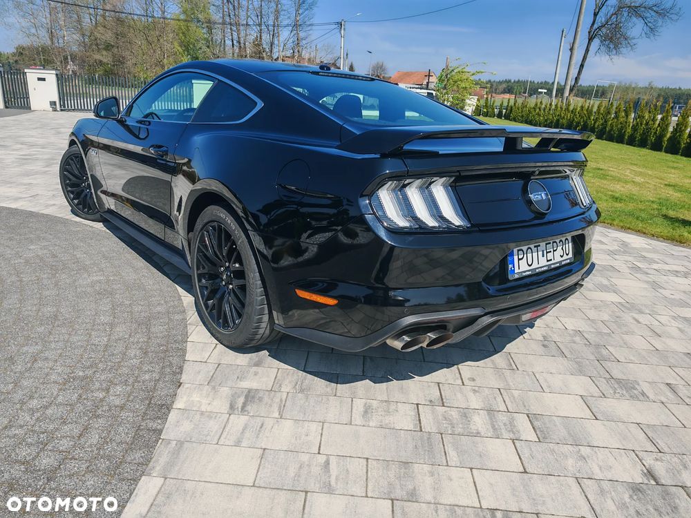 Ford Mustang - 22