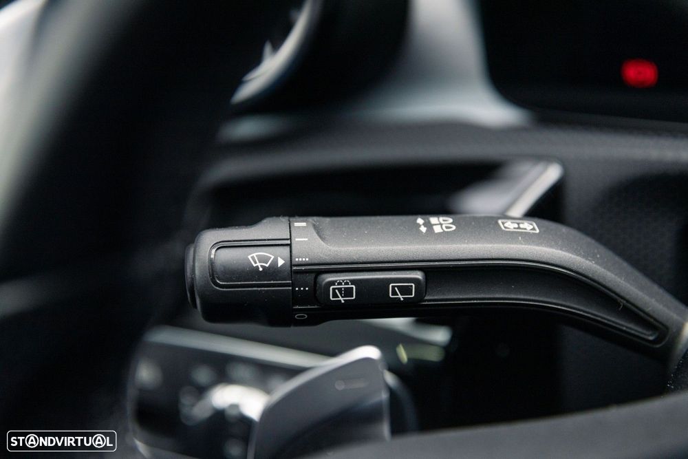 Mercedes-Benz A 250 e AMG Line - 30