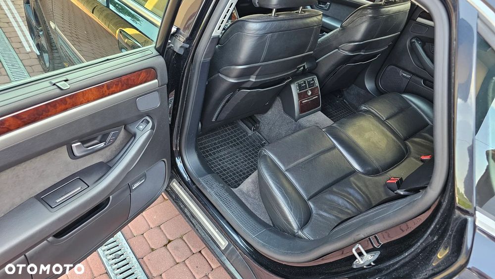 Audi A8 4.2 TDI Quattro - 33