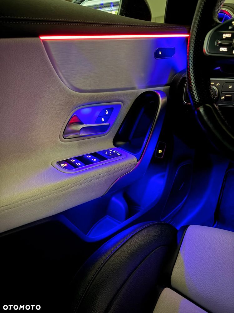Mercedes-Benz CLA - 27