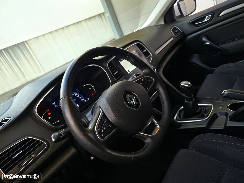 Renault Mégane Sport Tourer 1.3 TCe Limited - 43