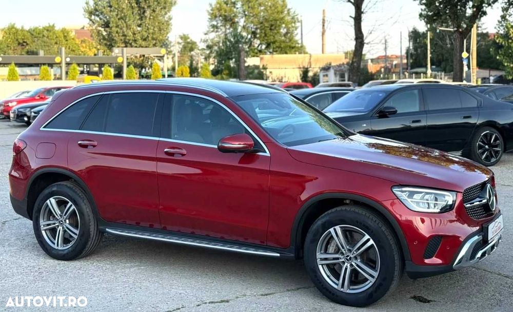 Mercedes-Benz GLC - 12