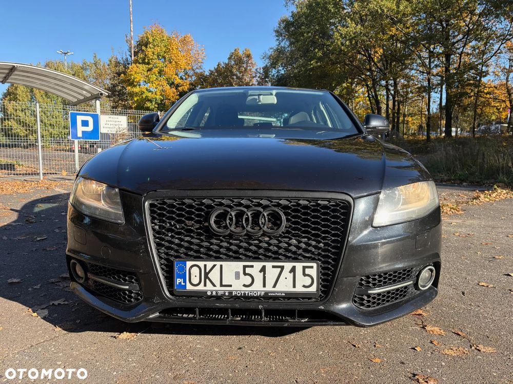 Audi A4 Limousine - 4