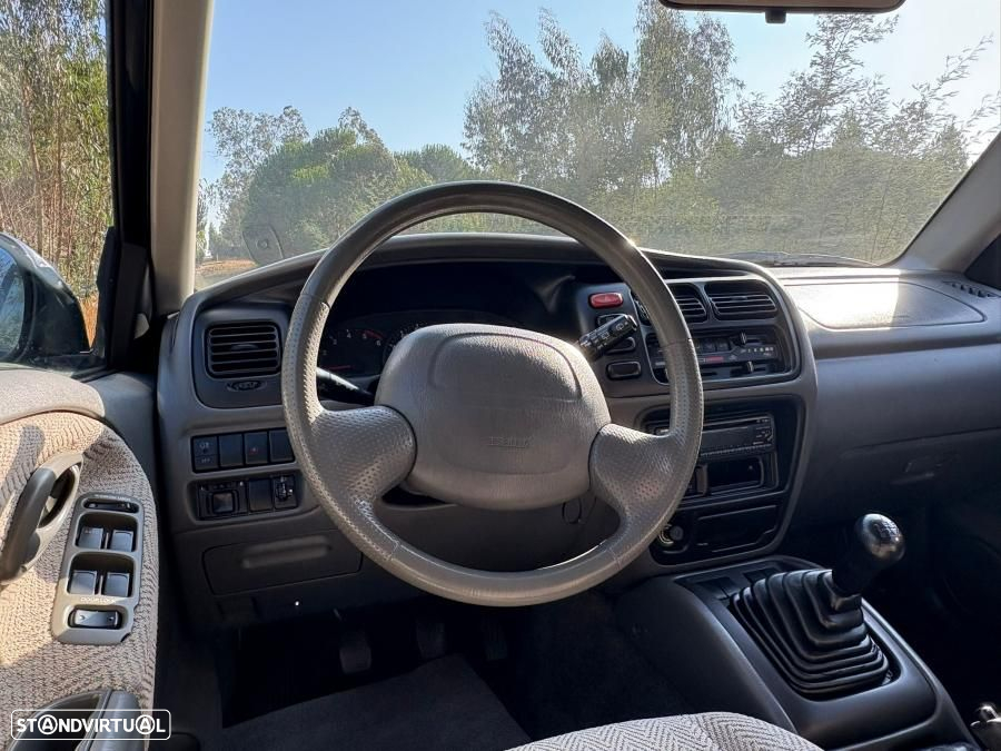 Suzuki Grand Vitara Metal Top 2.0 TDi - 14