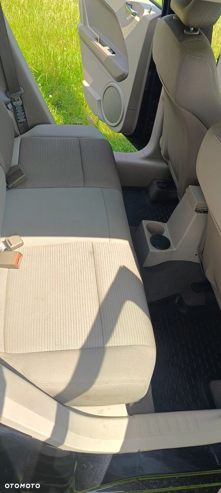 Dodge Caliber 1.8 SE - 12