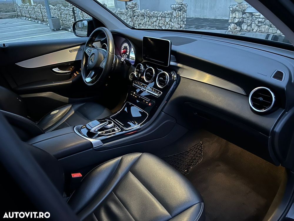 Mercedes-Benz GLC 220 d 4MATIC - 22