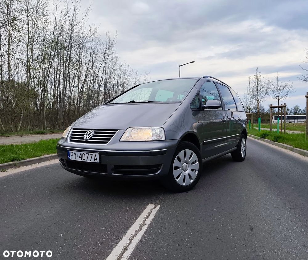 Volkswagen Sharan 1.9 TDI Automatik Exclusive Edition - 1