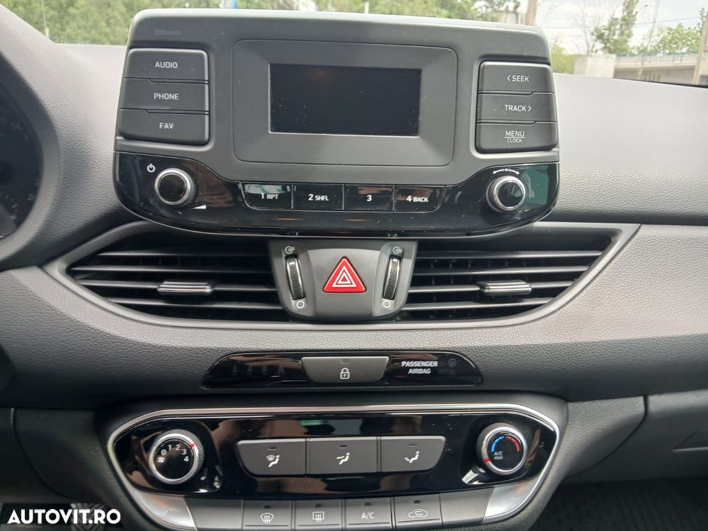 Hyundai i30 1.5 110CP M/T Comfort - 17
