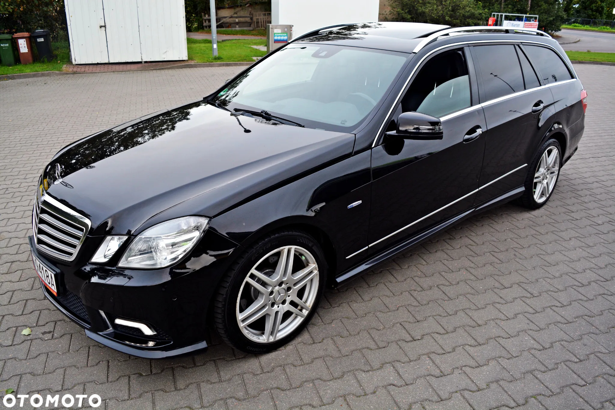 Mercedes-Benz Klasa E 250 T CDI DPF BlueEFFICIENCY 7G-TRONIC Avantgarde - 17