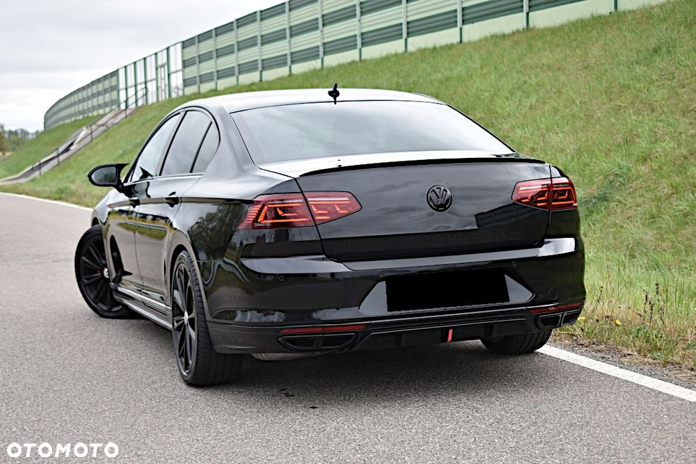 Volkswagen Passat - 4