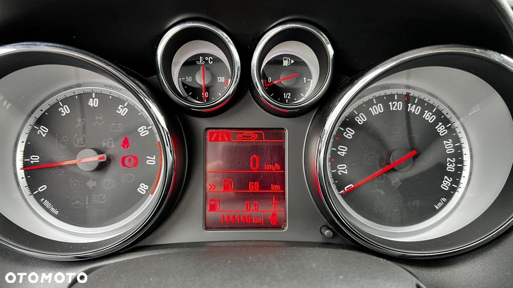 Opel Astra 1.4 Turbo - 36