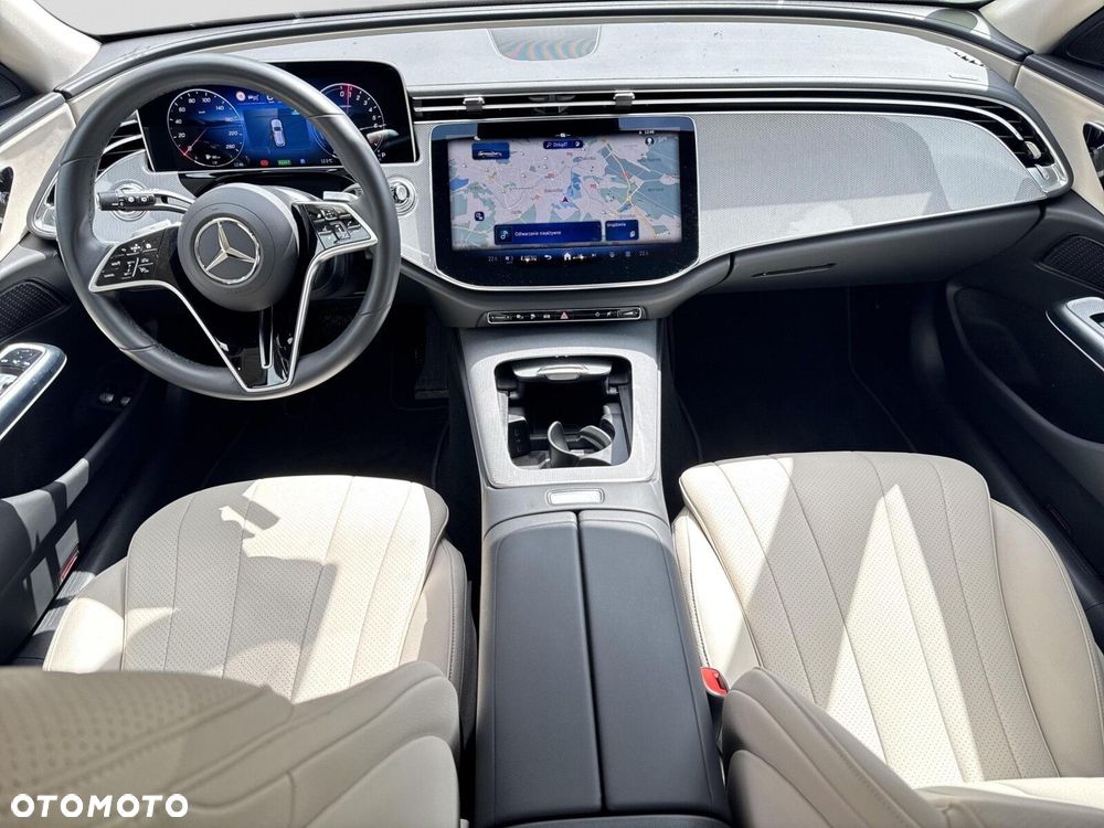 Mercedes-Benz Klasa E - 21