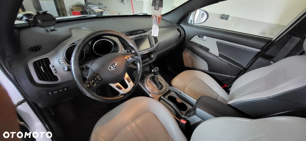 Kia Sportage 2.0 CRDI XL AWD - 10