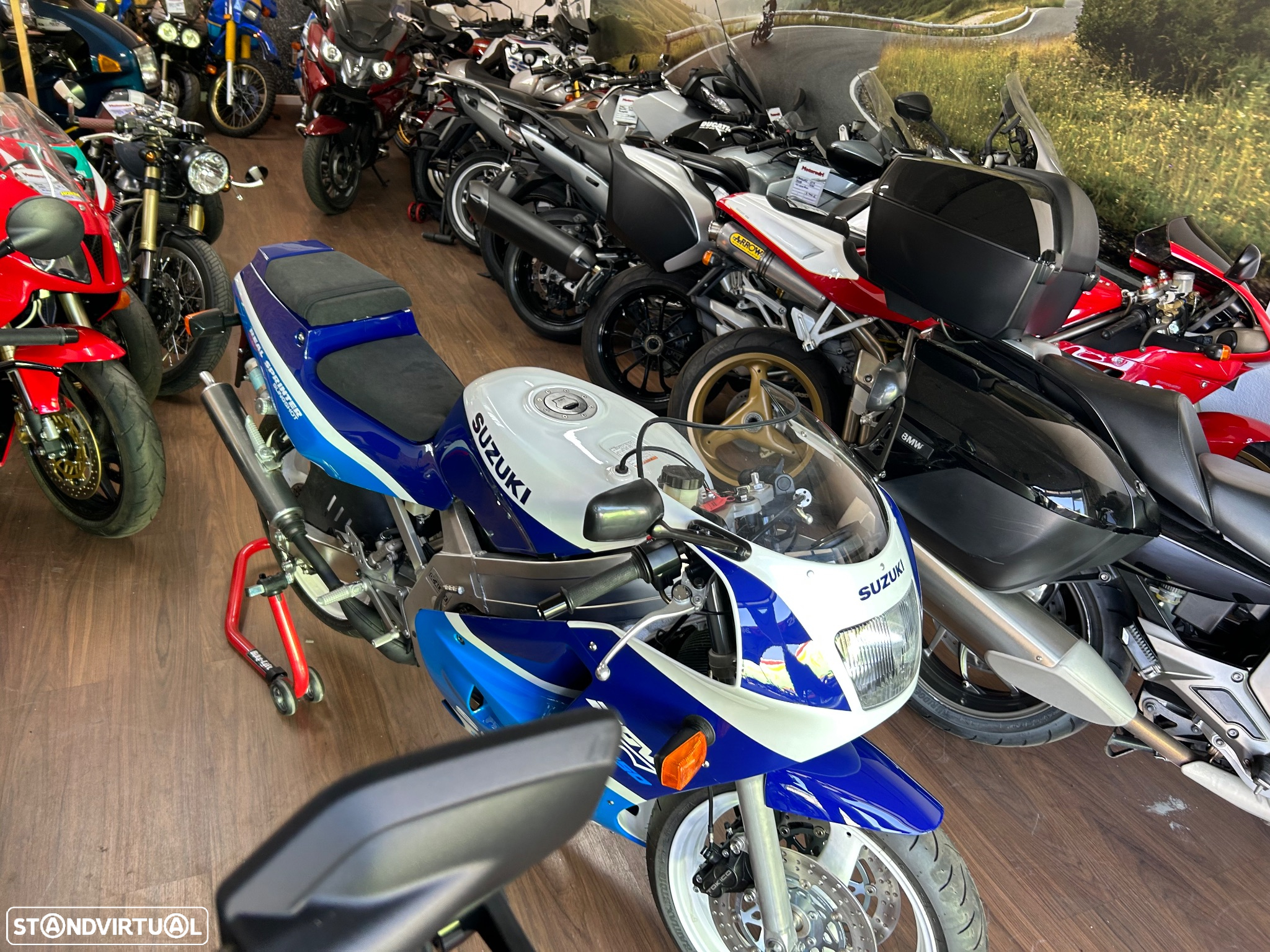 Suzuki RGV 250 VJ 21 - 25
