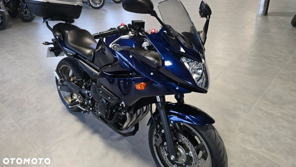 Yamaha XJ - 25