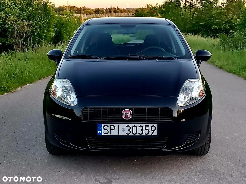 Fiat Grande Punto Actual 1.2 8V Estiva - 8