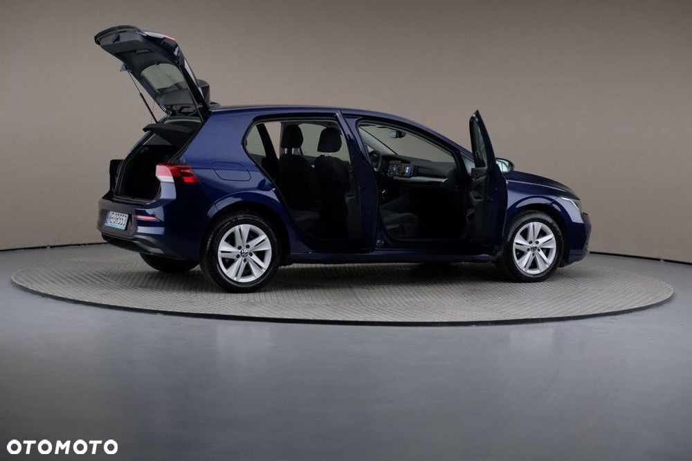 Volkswagen Golf - 6