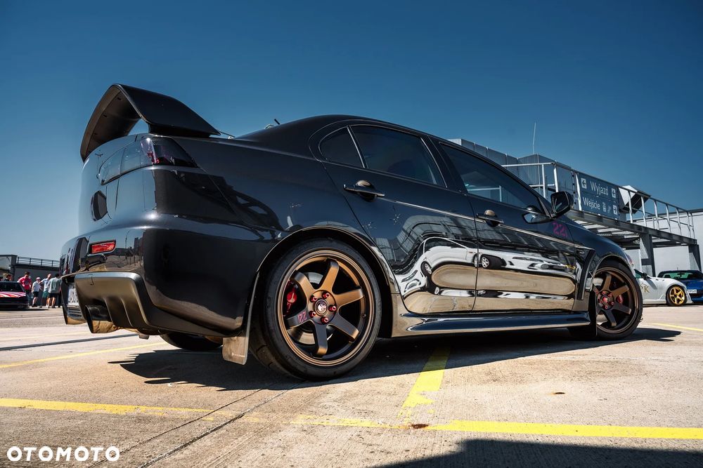 Mitsubishi Lancer Evolution - 1