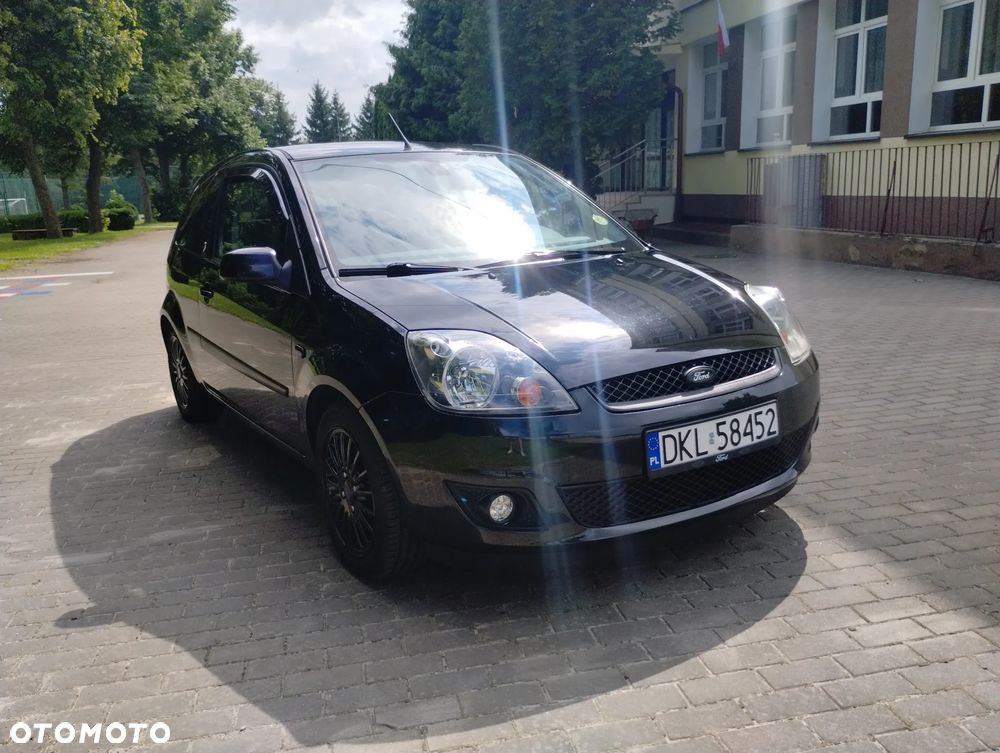 Ford Fiesta 1.4 Ghia - 15