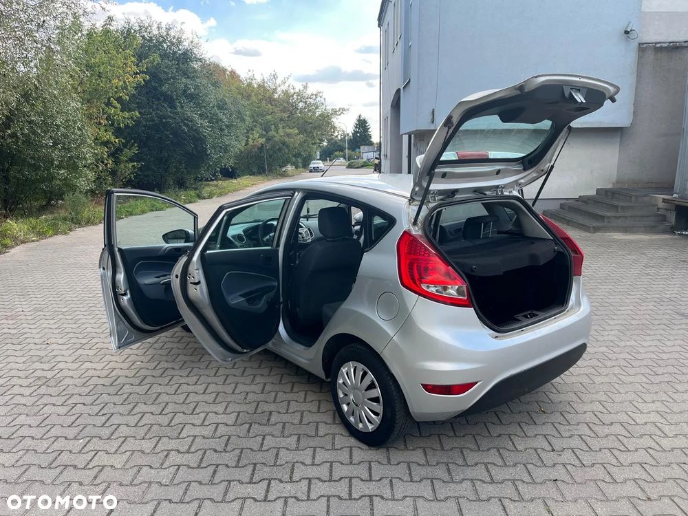 Ford Fiesta - 18