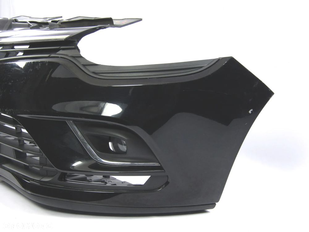 Zderzak przedni Renault Clio 4 16 - 20 Kod lakieru EEC - 14