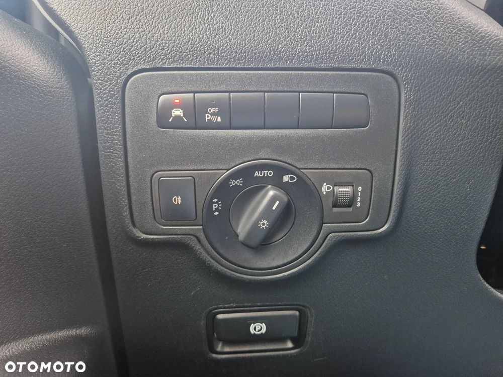 Mercedes-Benz VITO - 12