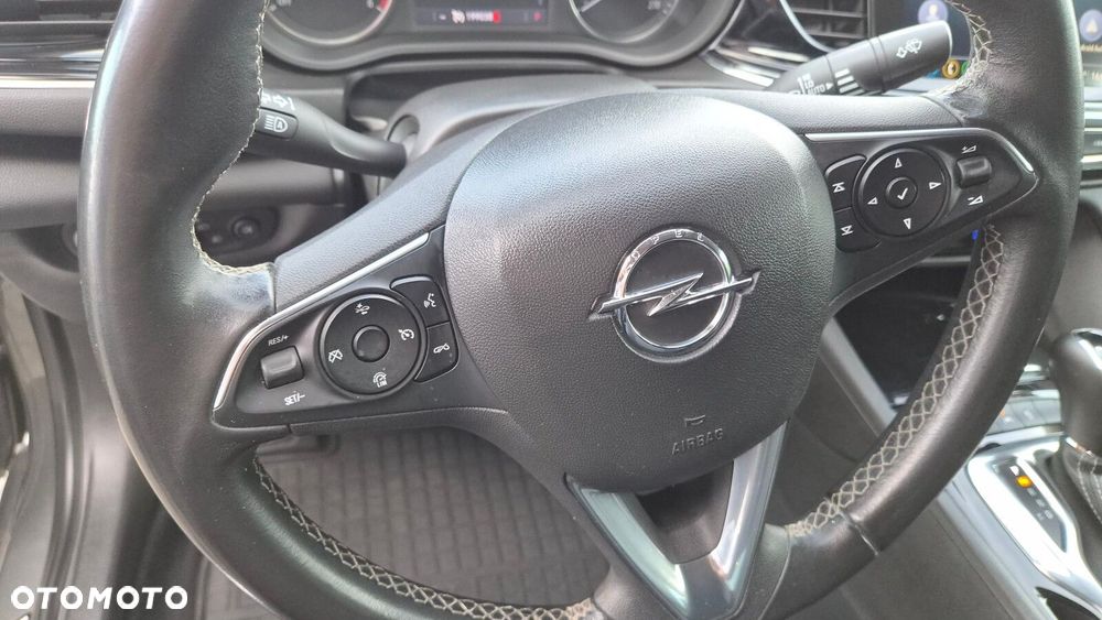Opel Insignia - 28