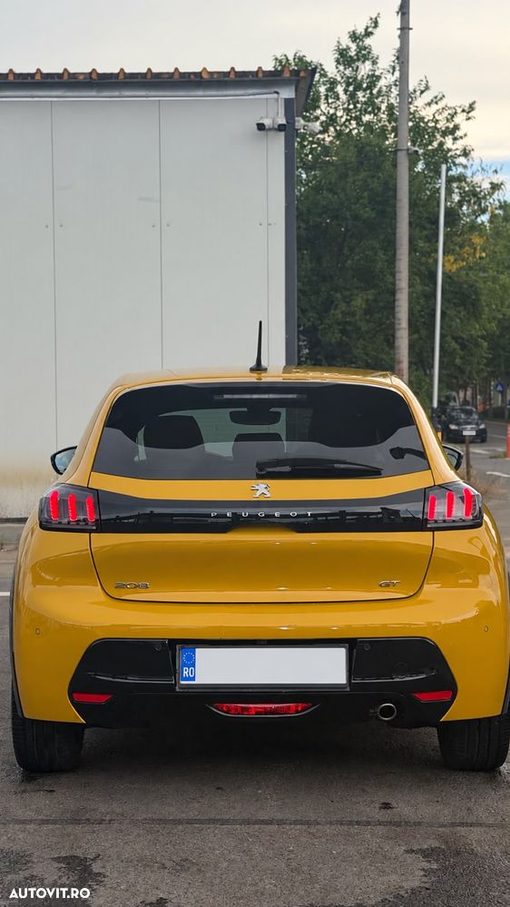 Peugeot 208 1.2 L PureTech STT EAT8 GT Line - 2