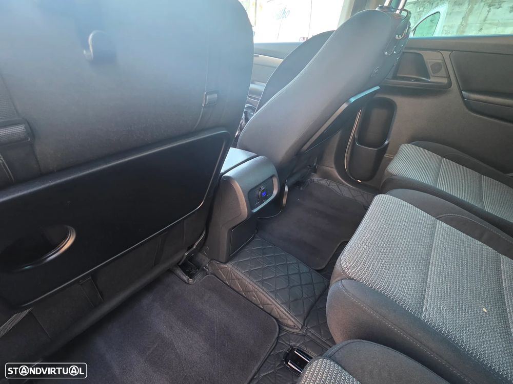VW Sharan - 6