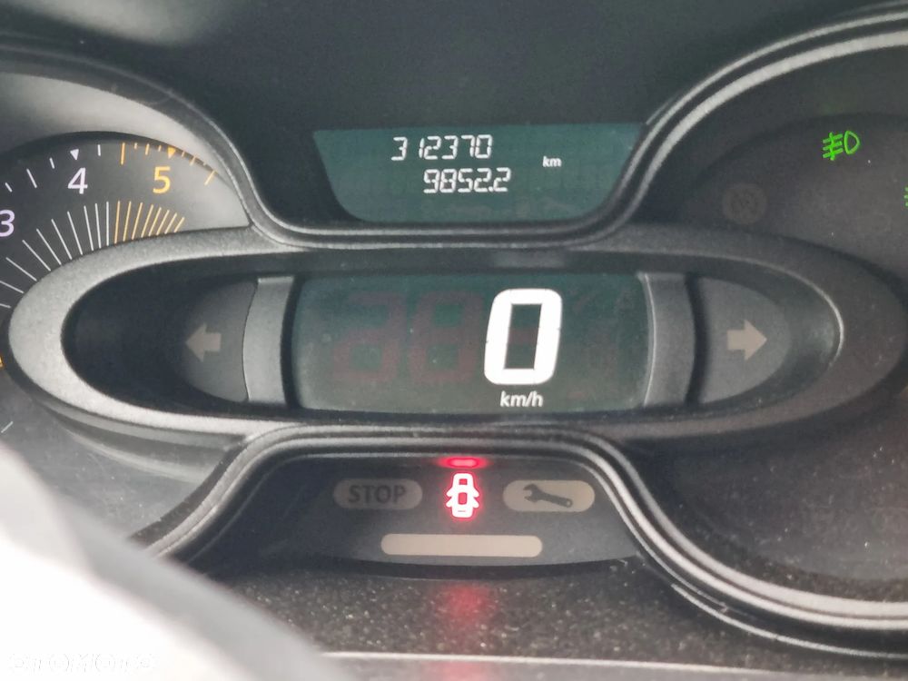Renault Trafic - 28