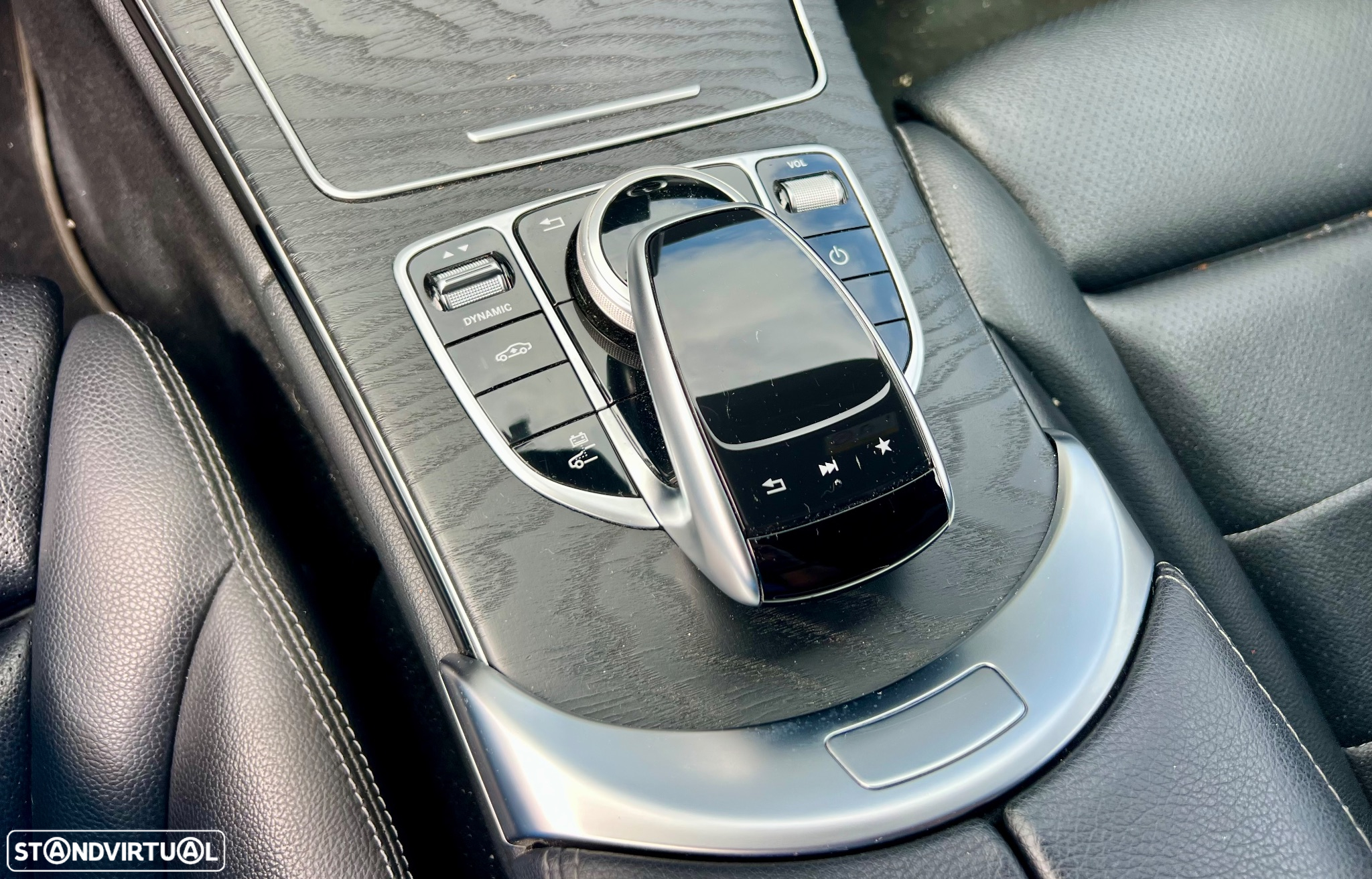 Mercedes-Benz C 350 e T 7G-TRONIC AMG Line - 13