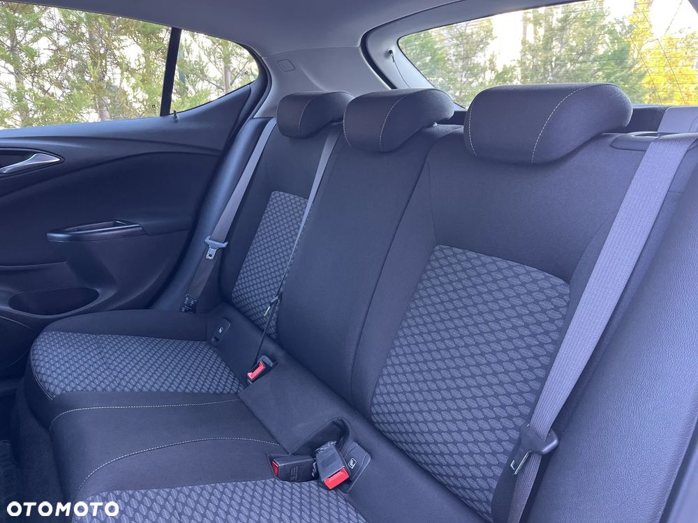 Opel Astra 1.4 T Enjoy - 16