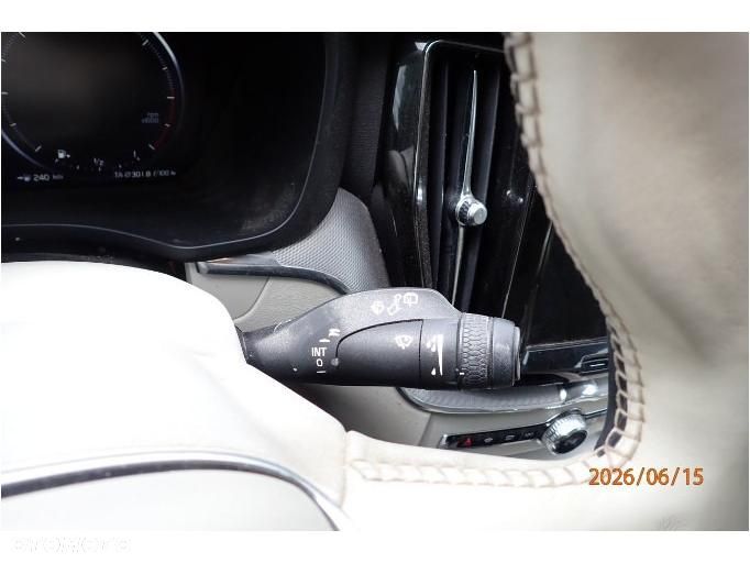 Volvo XC 60 D4 AWD Inscription - 9