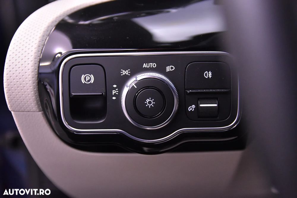 Mercedes-Benz CLA 180 7G-DCT - 16