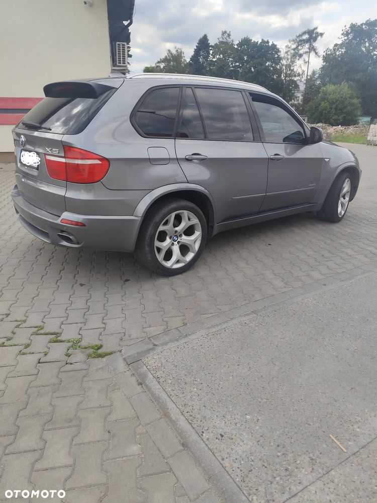 BMW X5 4.8i xDrive - 19