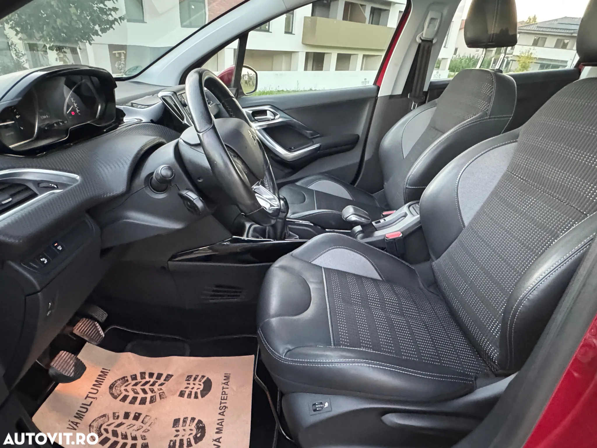 Peugeot 2008 PureTech 110 Stop&Start Business-Line - 6