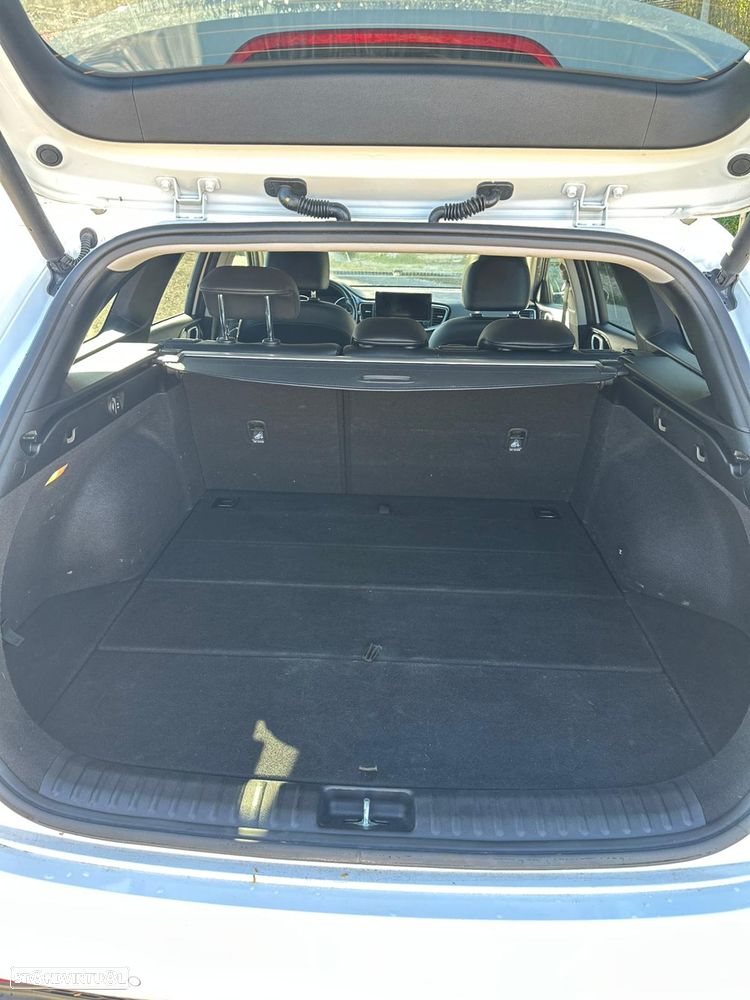 Kia Ceed SW 1.6 CRDi MHEV Drive - 16