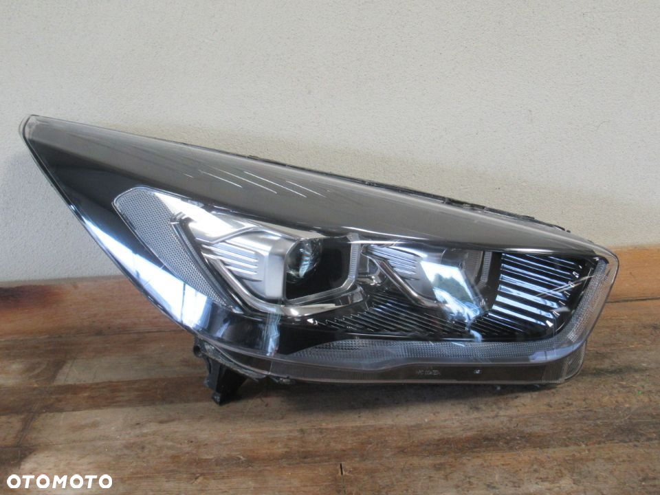 LAMPA PRZÓD PRZEDNIA PRAWA FORD KUGA MK2 LIFT XENON 2016-2019 rok - 2