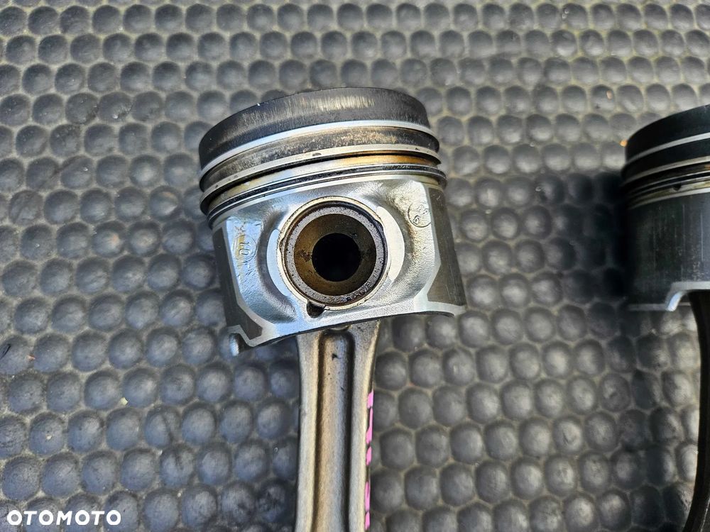Tłok Tłoki 059AB BHS Korbowód Korba Panewki 2.7 TDI V6 Audi A6 C6 - 2