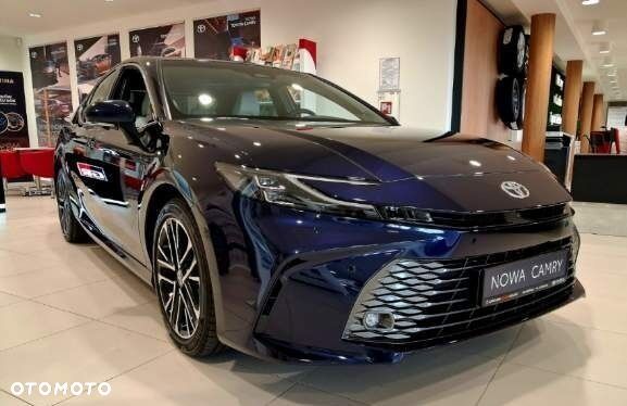 Toyota Camry - 1