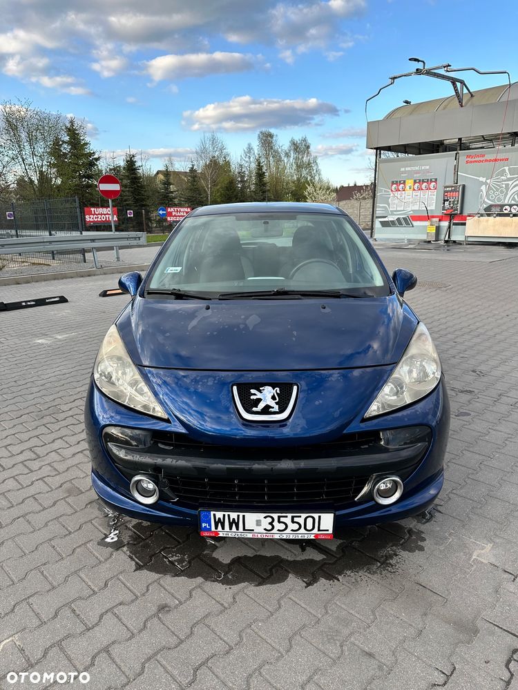 Peugeot 207 1.4 - 6