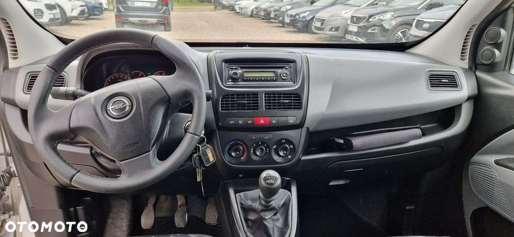 Opel Combo - 24