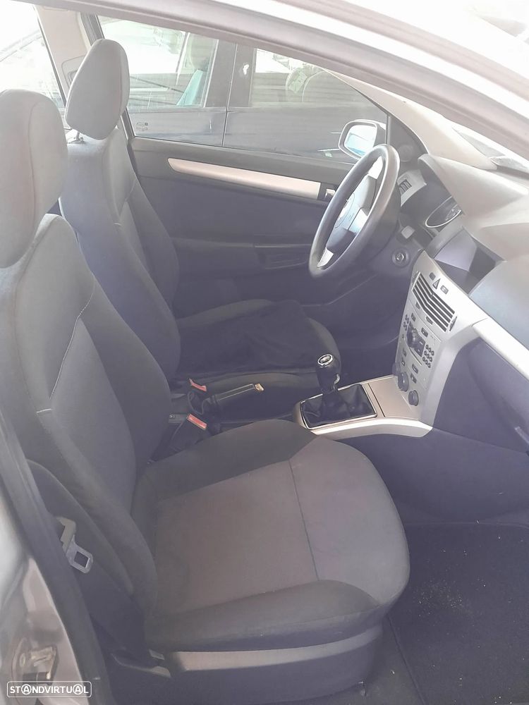 Opel Astra 1.3 CDTI Enjoy EcoFLEX - 6