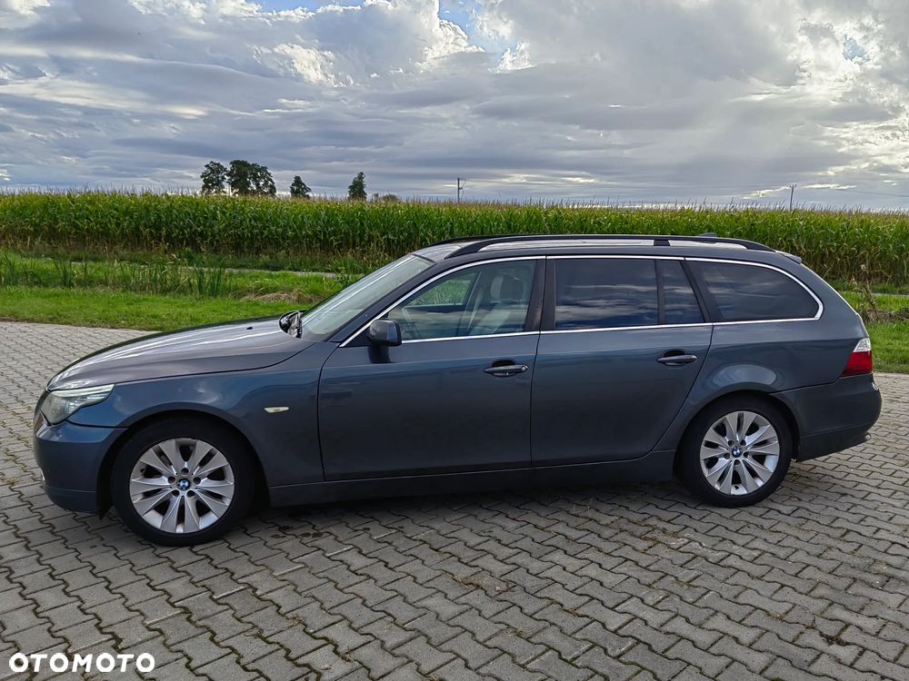 BMW Seria 5 520d Touring - 1