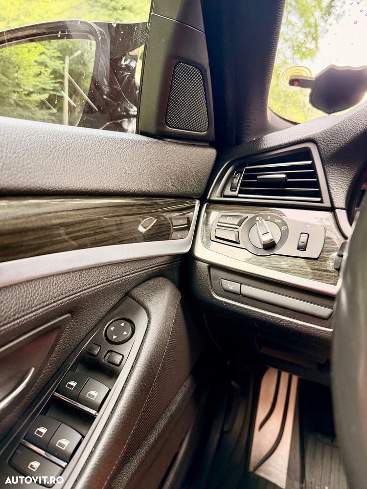 BMW Seria 5 520d Aut. - 12