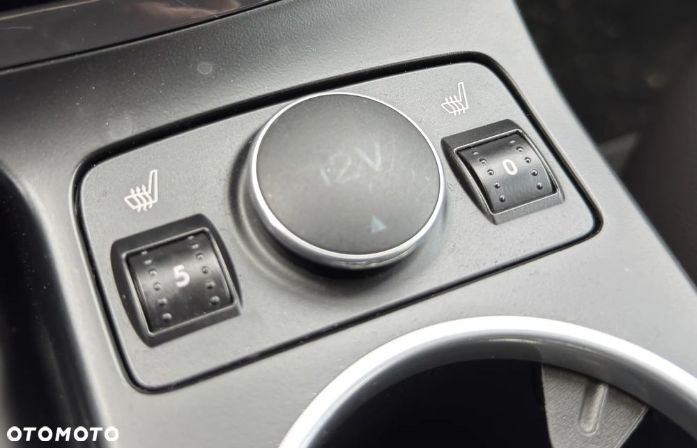 Ford Kuga 2.0 TDCi 4x4 Titanium - 27