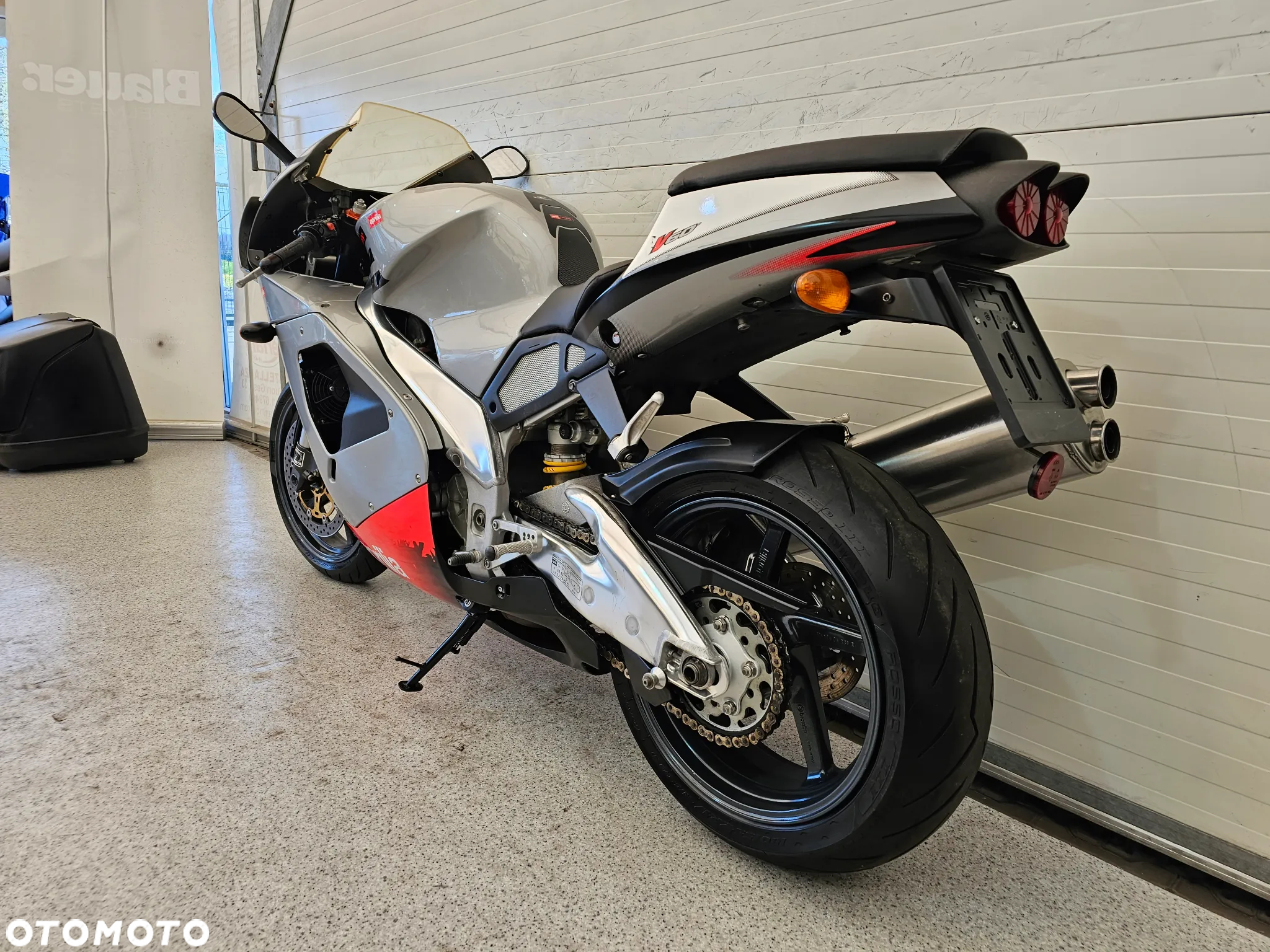 Aprilia RSV - 8