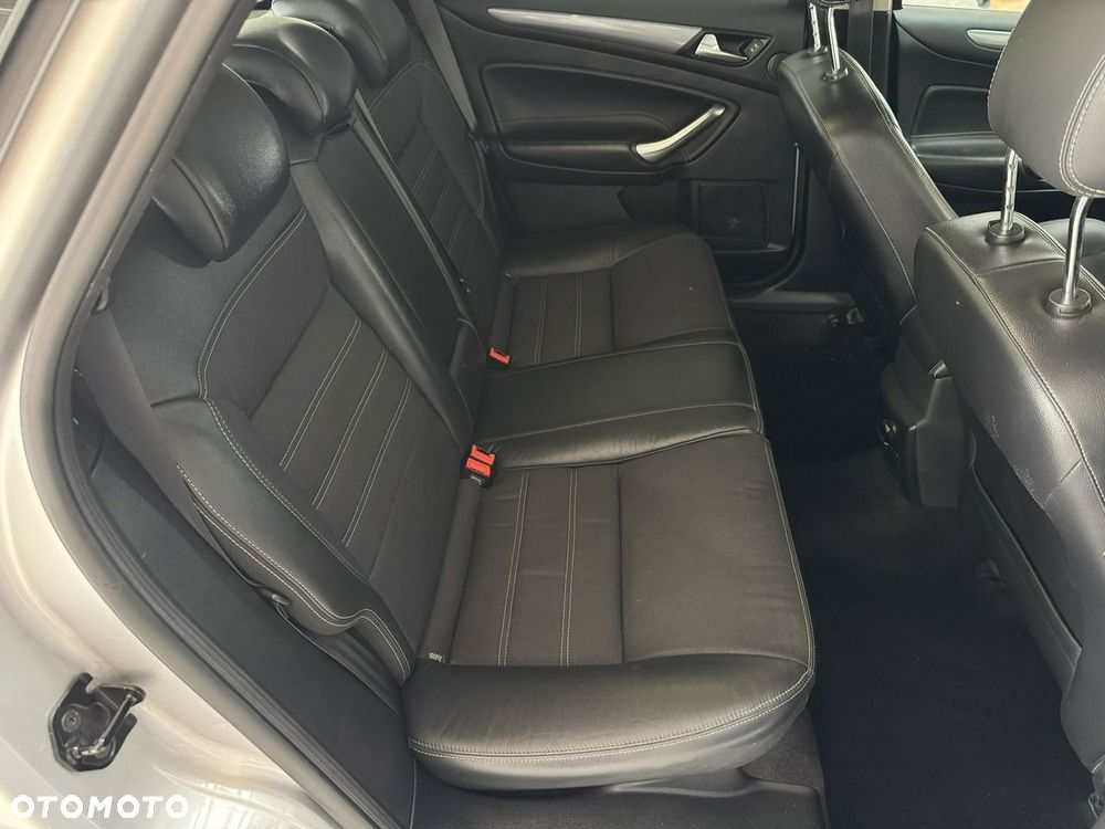 Ford Mondeo 2.0 TDCi Champions Edition - 20